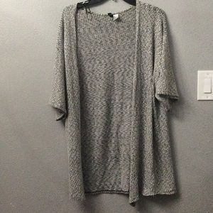 Gray and white knitted cardigan